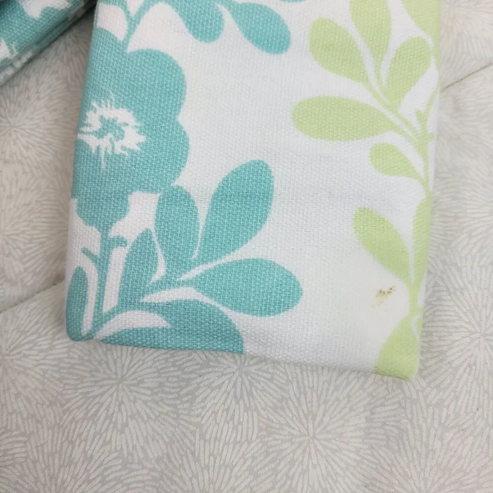 Kohl's 4 floral cotton blend cloth napkins white aqua pale green spring summer